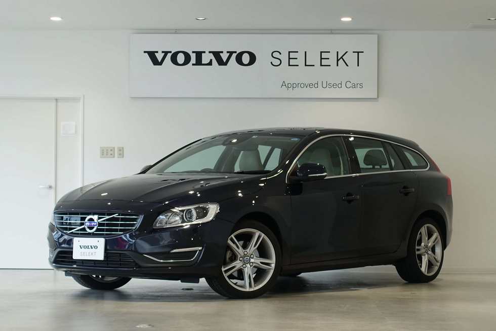 V60 D4 Classic マジックブルーメタリック 中古車最新情報 ボルボ カー 金沢