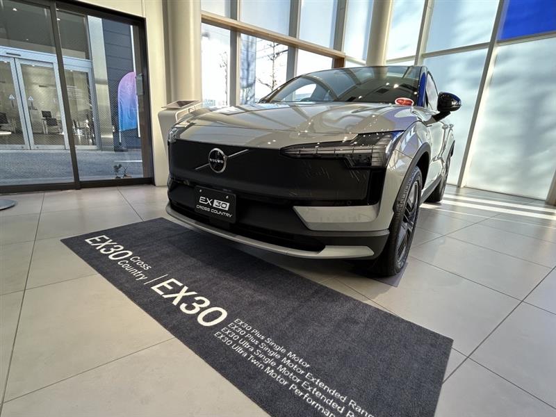 展示車”EX30CC″のご紹介です！ | ボルボ・カー 金沢